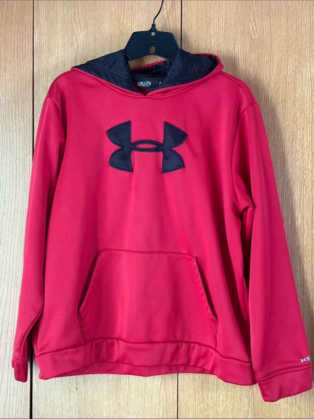 Under Armour Storm LOOSE Boy’s XL red black Logo Hoodie Fleece Backed GUC